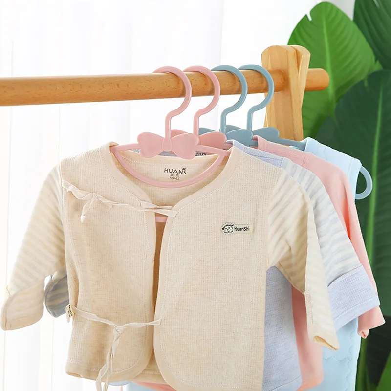 5-50 Buah Gantungan Bayi Plast - Baby Nursery Uniform ulasan dan harga